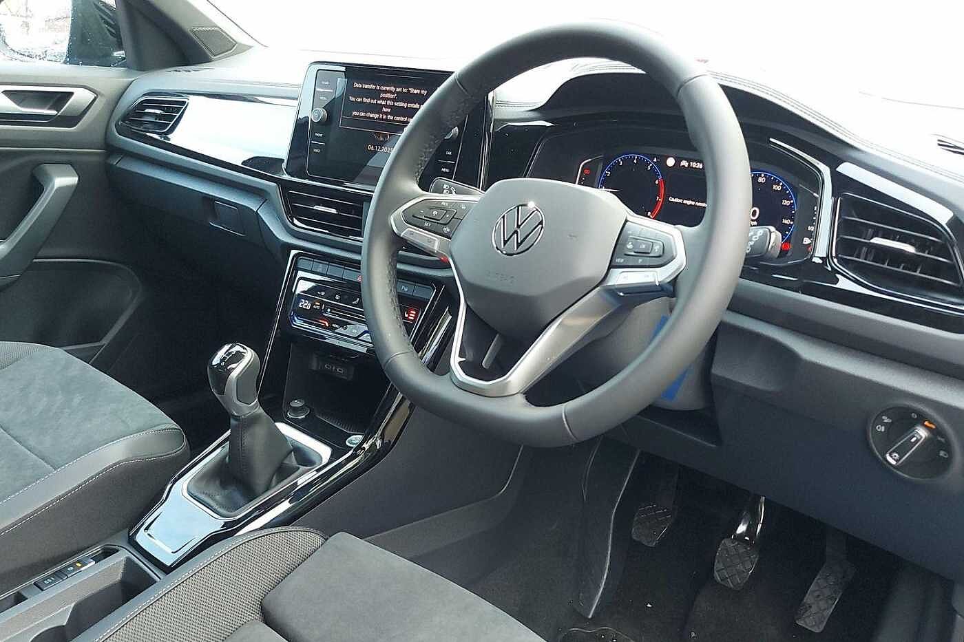 Used Volkswagen T-Roc 2025 for sale - 77176845: Photo 6