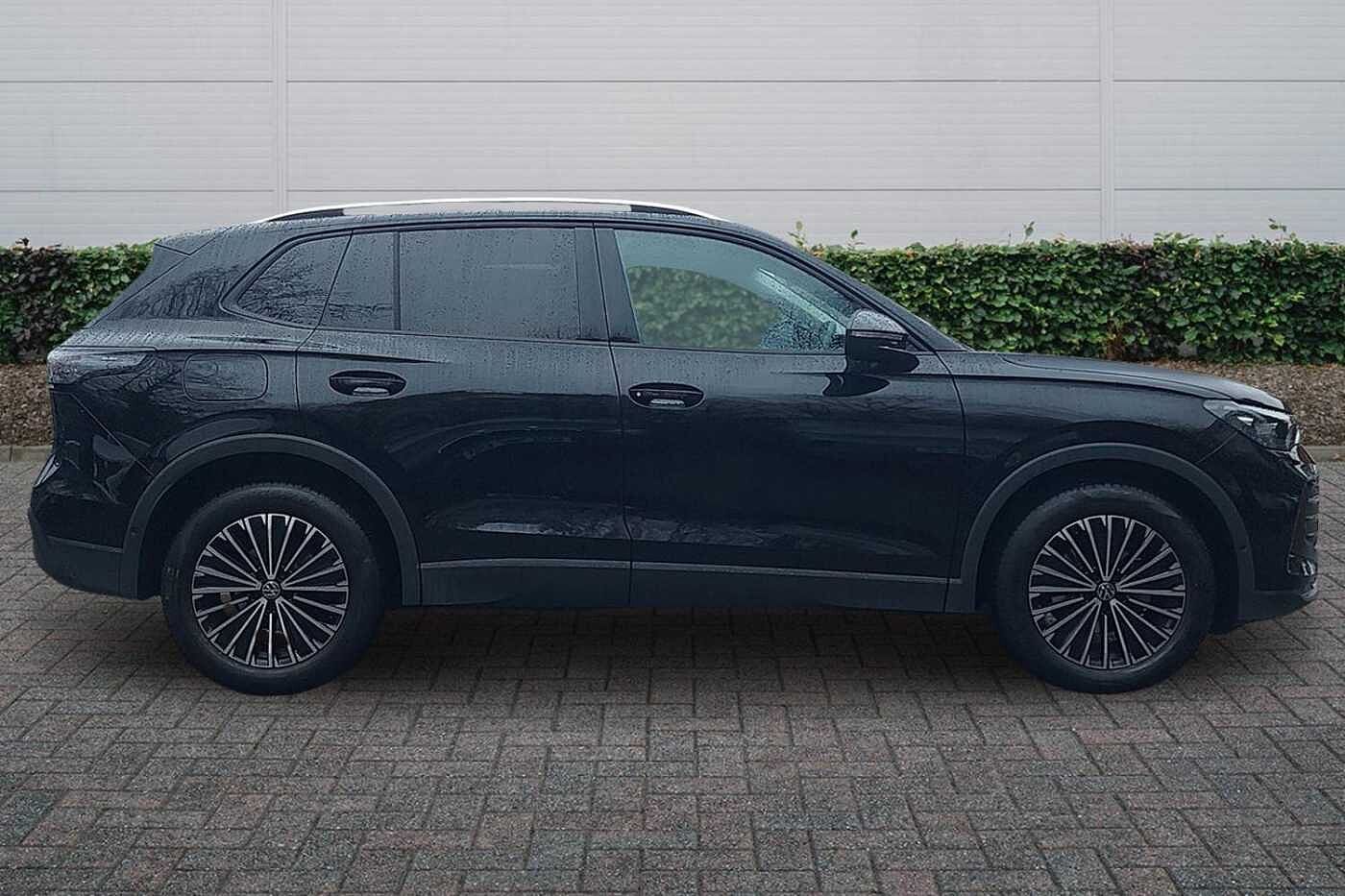 Used Volkswagen Tiguan 2024 for sale - 77388444: Photo 4