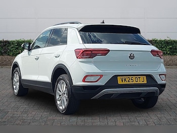 Used Volkswagen T-Roc 2025 for sale - 79226486: Photo