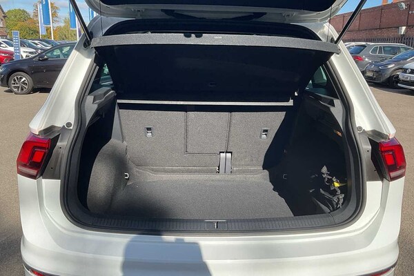 Used Volkswagen Tiguan 2021 for sale - 76111194: Photo 12