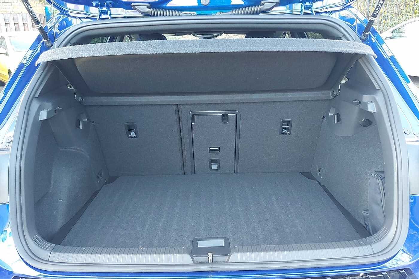 Used Volkswagen Golf 2023 for sale - 76410240: Photo 11