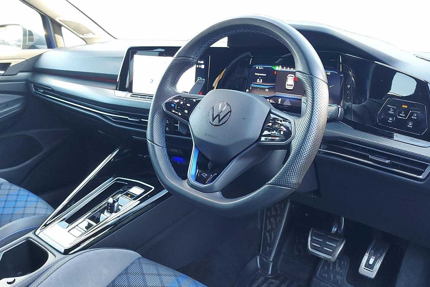 Used Volkswagen Golf 2023 for sale - 76410240: Photo 6