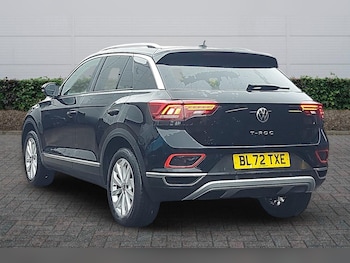 Used Volkswagen T-Roc 2022 for sale - 77739391: Photo