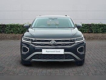 Used Volkswagen T-Roc 2022 for sale - 77739391: Photo