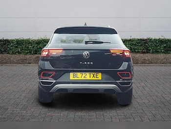 Used Volkswagen T-Roc 2022 for sale - 77739391: Photo