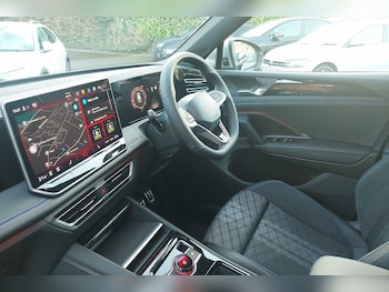 Used Volkswagen Tiguan 2024 for sale - 77177703: Photo