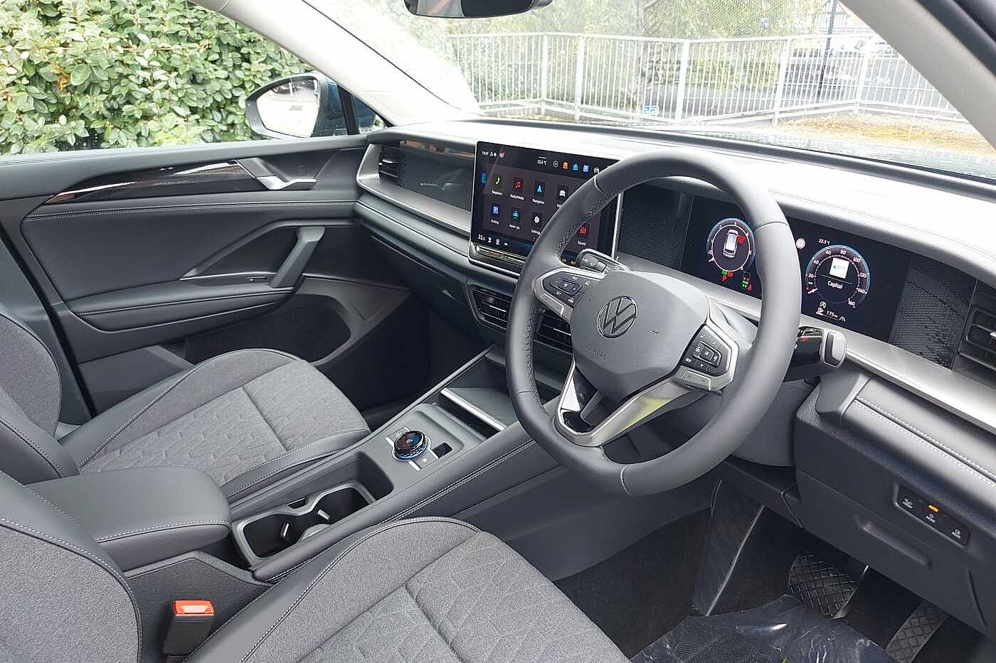 Used Volkswagen Touran 2025 for sale - 77346319: Photo 6