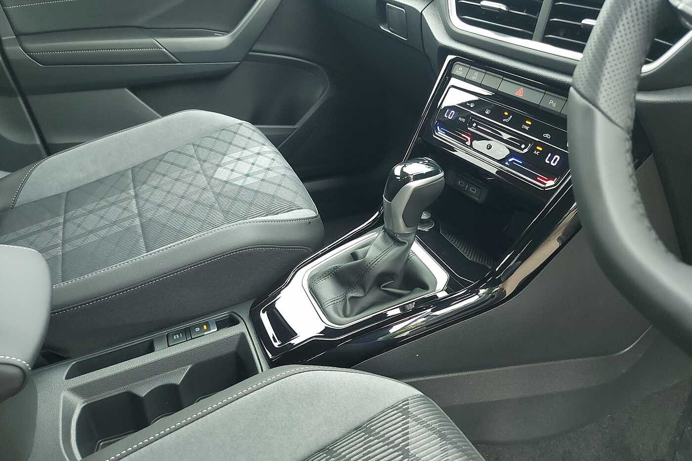 Used Volkswagen T-Roc 2025 for sale - 76110896: Photo 10