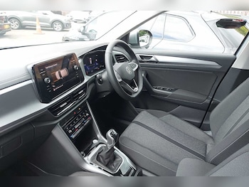 Used Volkswagen T-Roc 2025 for sale - 75201041: Photo