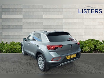 Used Volkswagen T-Roc 2025 for sale - 75201041: Photo