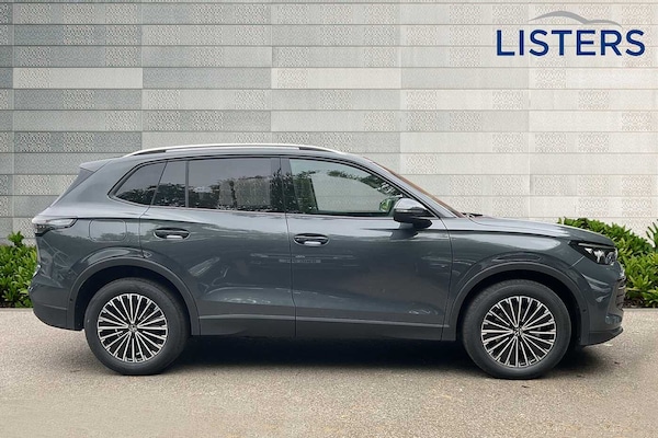 Used Volkswagen Tiguan 2025 for sale - 76110650: Photo 4