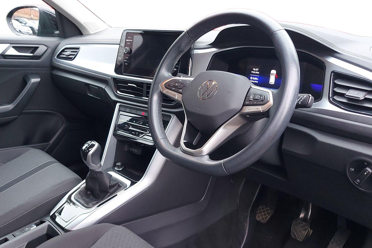 Used Volkswagen T-Roc 2023 for sale - 77613760: Photo 12