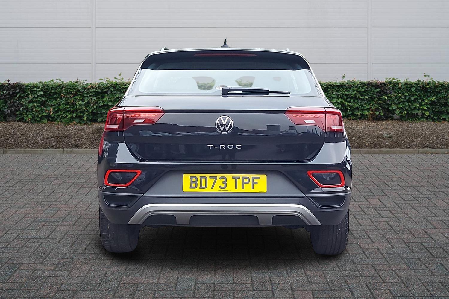 Used Volkswagen T-Roc 2023 for sale - 77613760: Photo 4