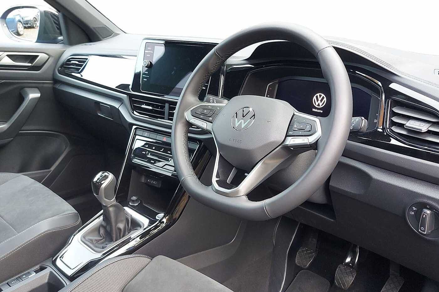 Used Volkswagen T-Roc 2025 for sale - 77176797: Photo 6