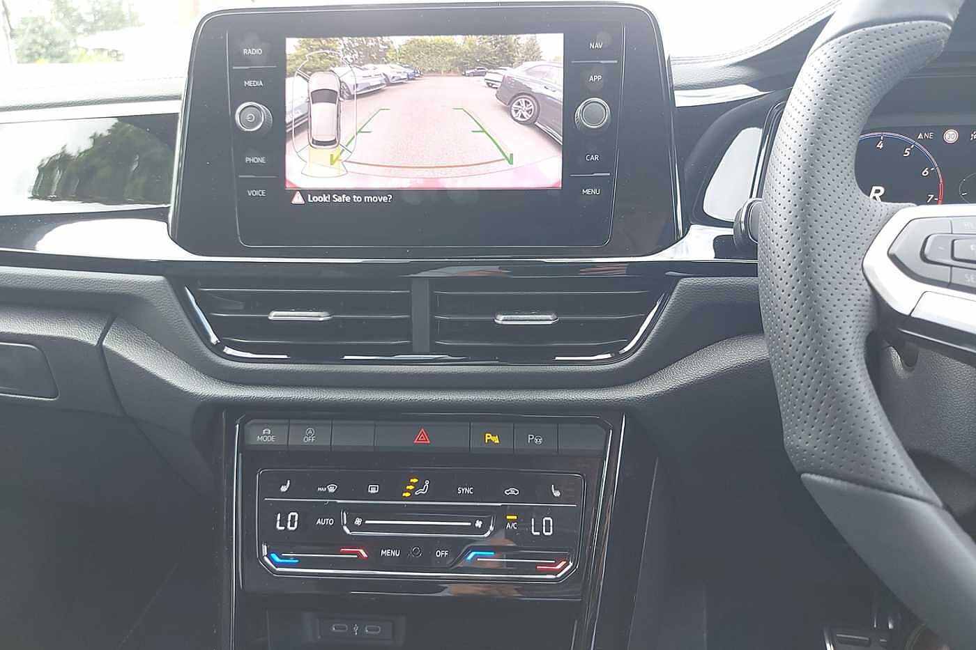 Used Volkswagen T-Roc 2025 for sale - 76800438: Photo 9