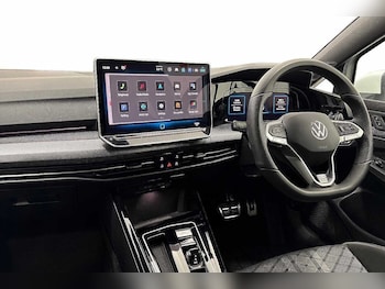 Used Volkswagen Golf 2025 for sale - 77587988: Photo