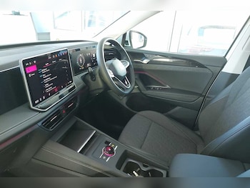 Used Volkswagen Tiguan 2024 for sale - 76111389: Photo 2