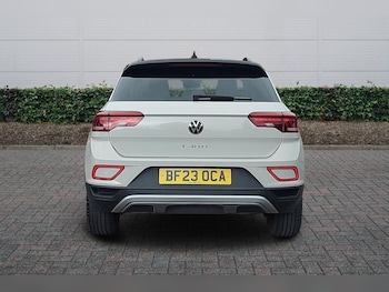 Used Volkswagen T-Roc 2023 for sale - 78049142: Photo