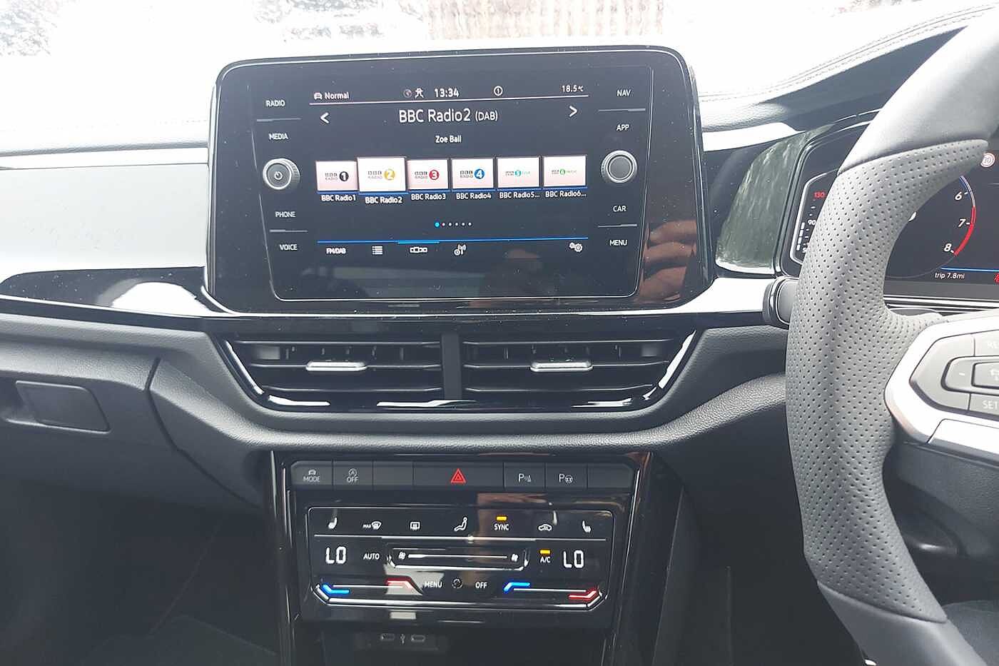 Used Volkswagen T-Roc 2025 for sale - 76111060: Photo 9