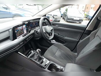 Used Volkswagen Golf 2023 for sale - 74823687: Photo