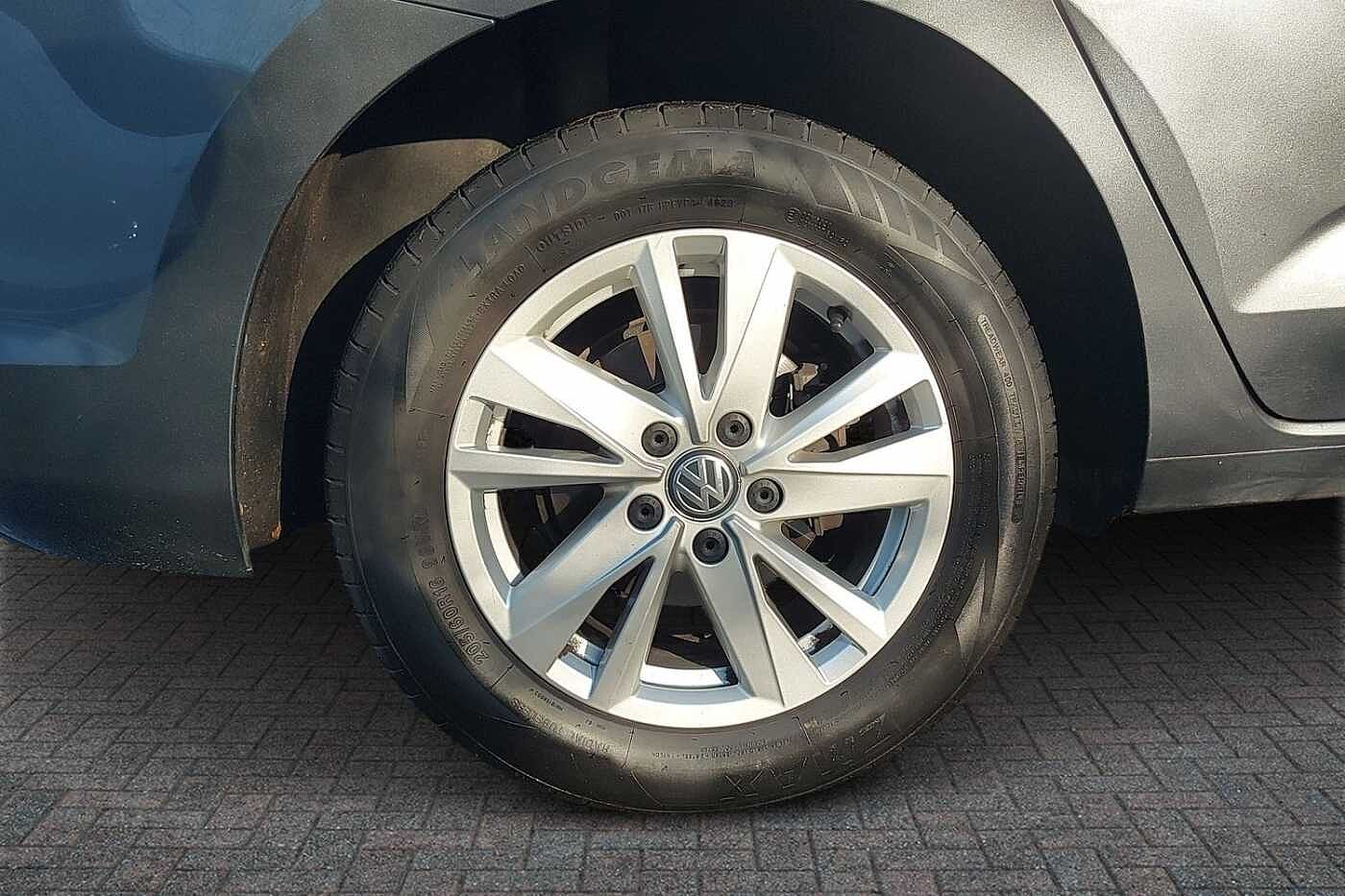 Used Volkswagen Touran 2019 for sale - 76800358: Photo 5