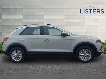 Used Volkswagen T-Roc 2022 for sale - 77021759: Photo