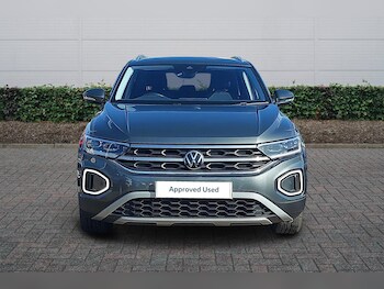 Used Volkswagen T-Roc 2023 for sale - 77739452: Photo