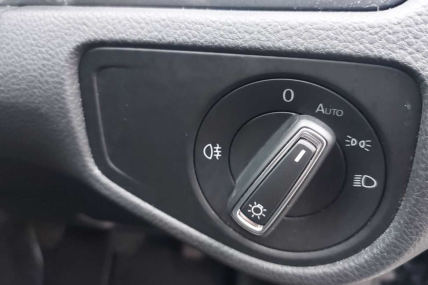 Used Volkswagen Golf 2019 for sale - 77427500: Photo 32