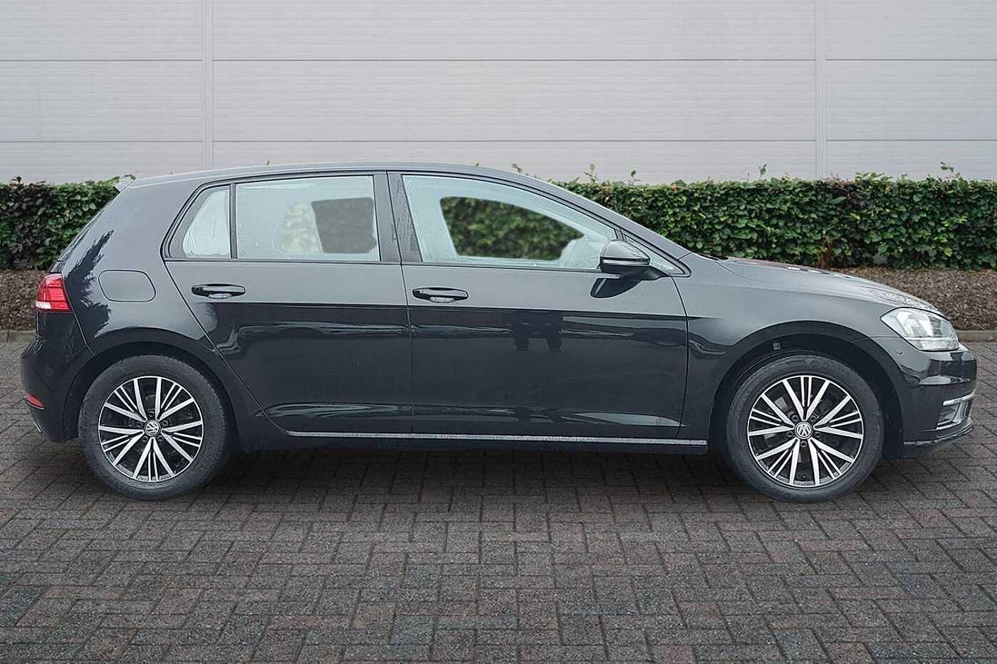 Used Volkswagen Golf 2019 for sale - 77427500: Photo 4