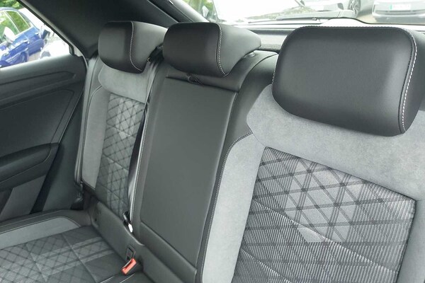 Used Volkswagen T-Roc 2025 for sale - 76111030: Photo 11