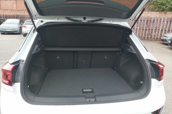 Used Volkswagen T-Roc 2025 for sale - 76111030: Photo 12