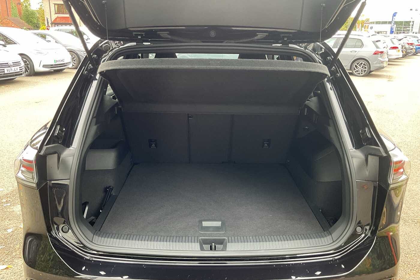 Used Volkswagen Tiguan 2024 for sale - 76139668: Photo 12
