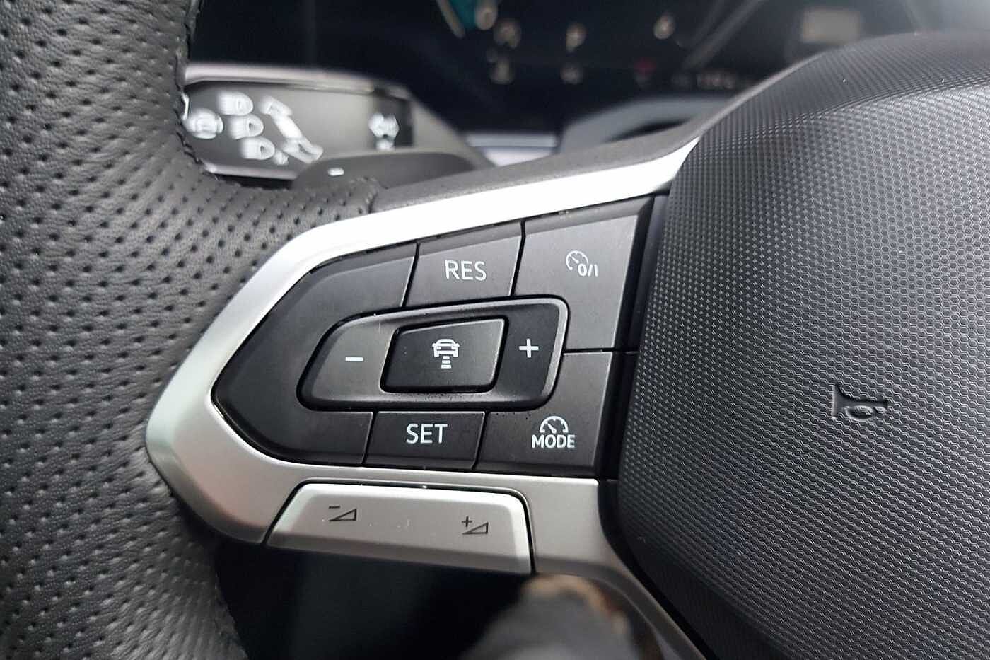 Used Volkswagen Touareg 2025 for sale - 77176612: Photo 18