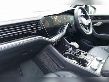 Used Volkswagen Touareg 2025 for sale - 77176612: Photo