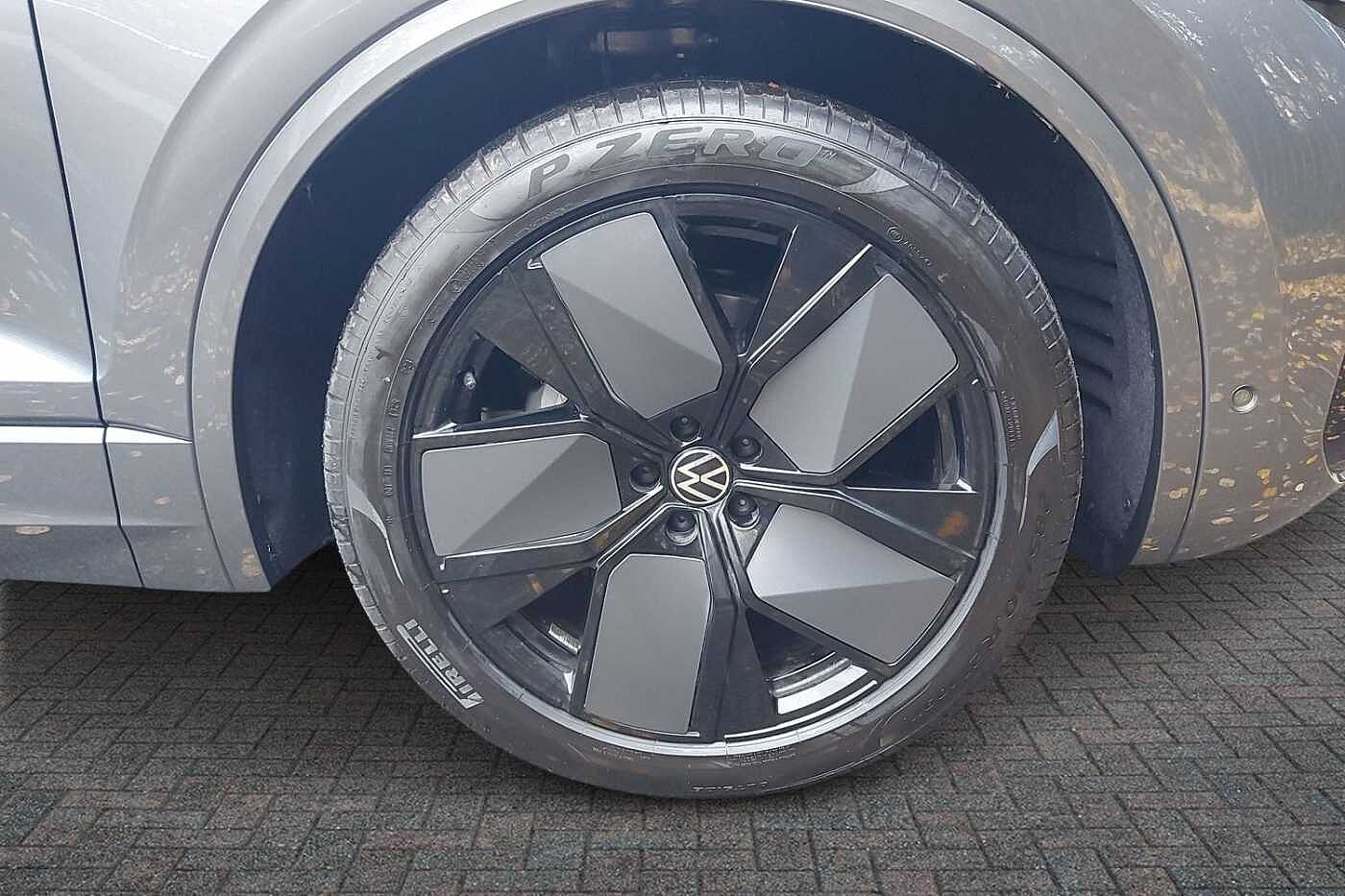 Used Volkswagen Touareg 2025 for sale - 77176612: Photo 5