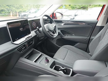 Used Volkswagen Tiguan 2025 for sale - 76110649: Photo 2