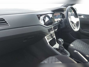 Used Volkswagen Polo 2023 for sale - 78117309: Photo