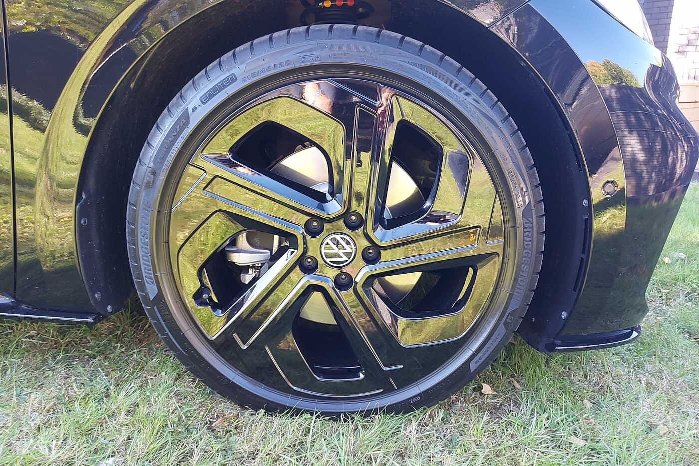 Used Volkswagen ID.3 2025 for sale - 77855175: Photo 5