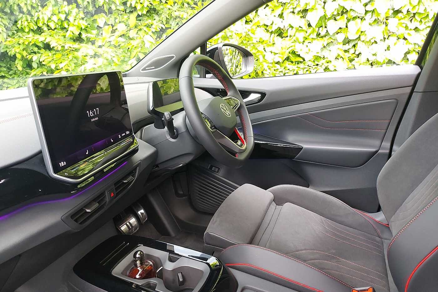 Used Volkswagen ID.4 2025 for sale - 76434252: Photo 2