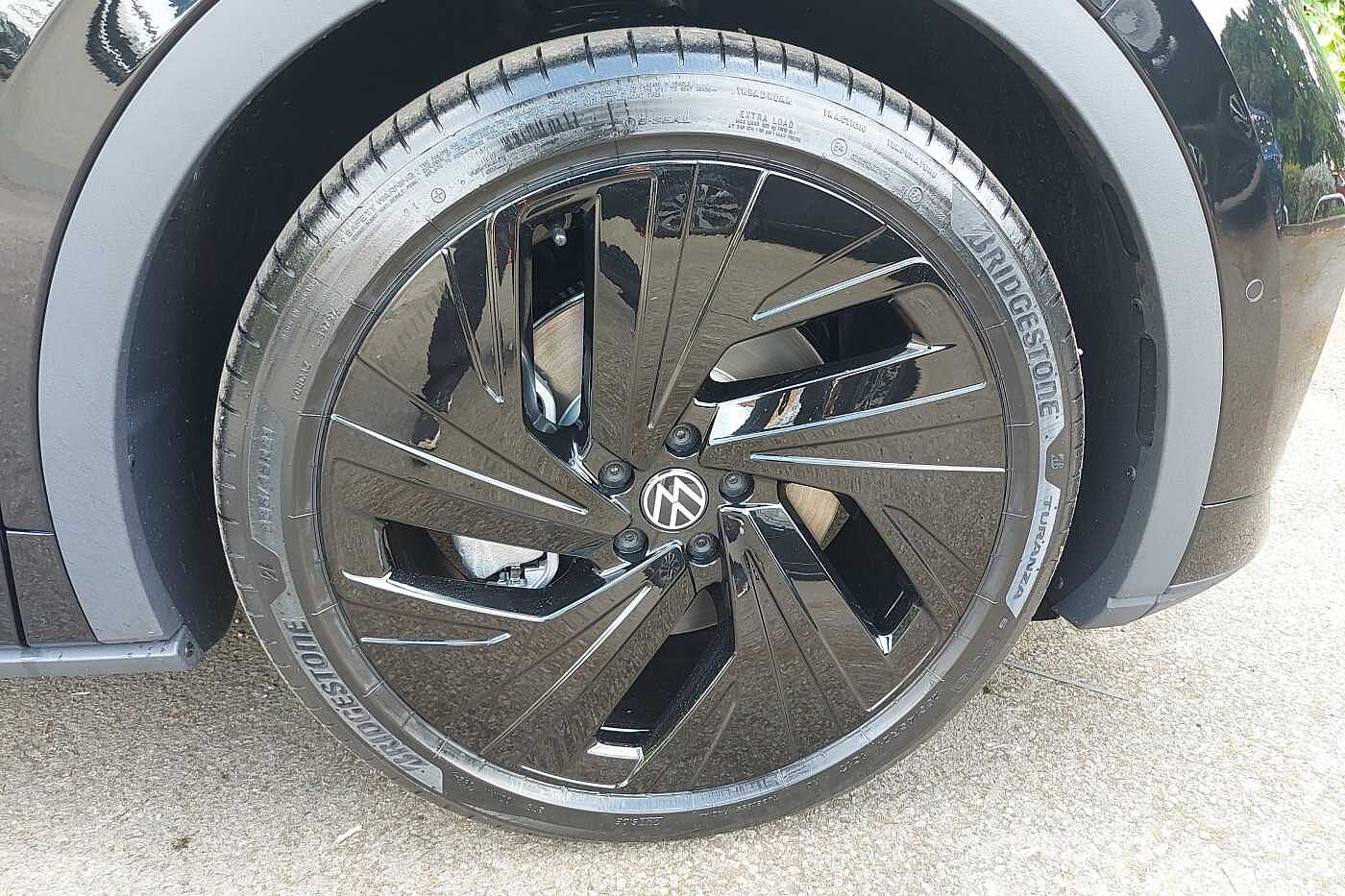 Used Volkswagen ID.4 2025 for sale - 76434252: Photo 5