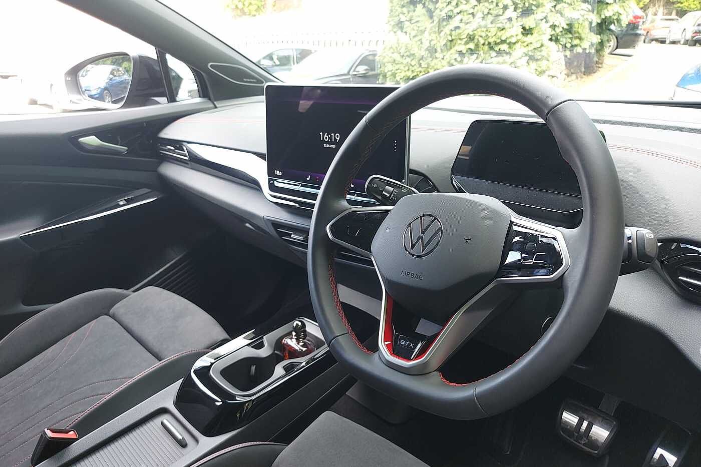 Used Volkswagen ID.4 2025 for sale - 76434252: Photo 6