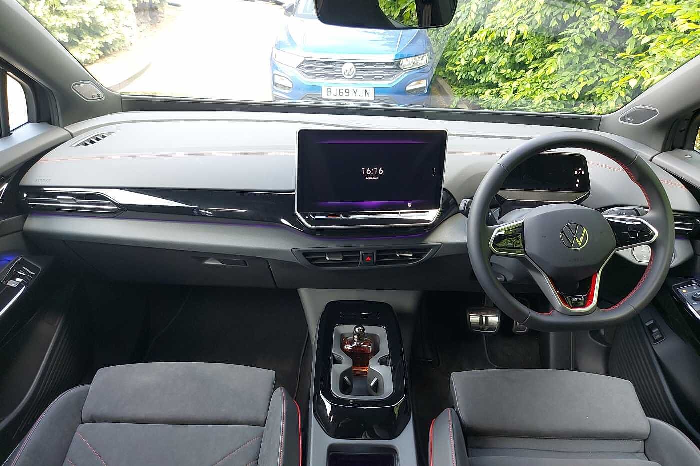 Used Volkswagen ID.4 2025 for sale - 76434252: Photo 8