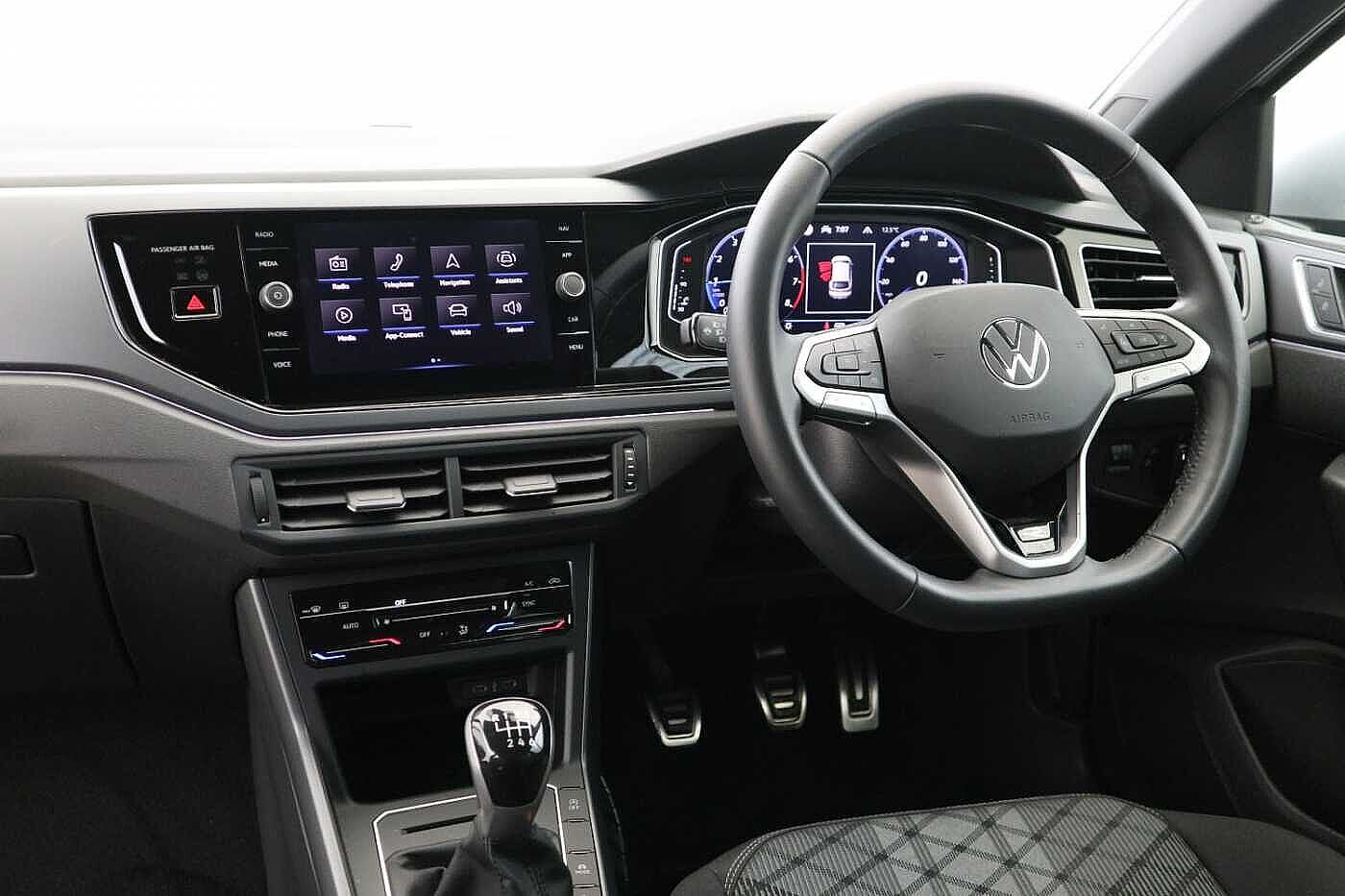 Used Volkswagen Taigo 2023 for sale - 77176828: Photo 2