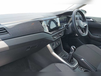 Used Volkswagen Polo 2024 for sale - 79108161: Photo