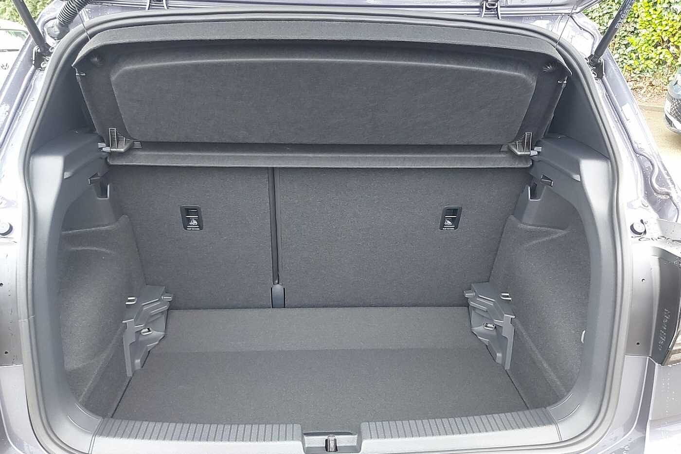 Used Volkswagen T-Cross 2026 for sale - 77587990: Photo 11