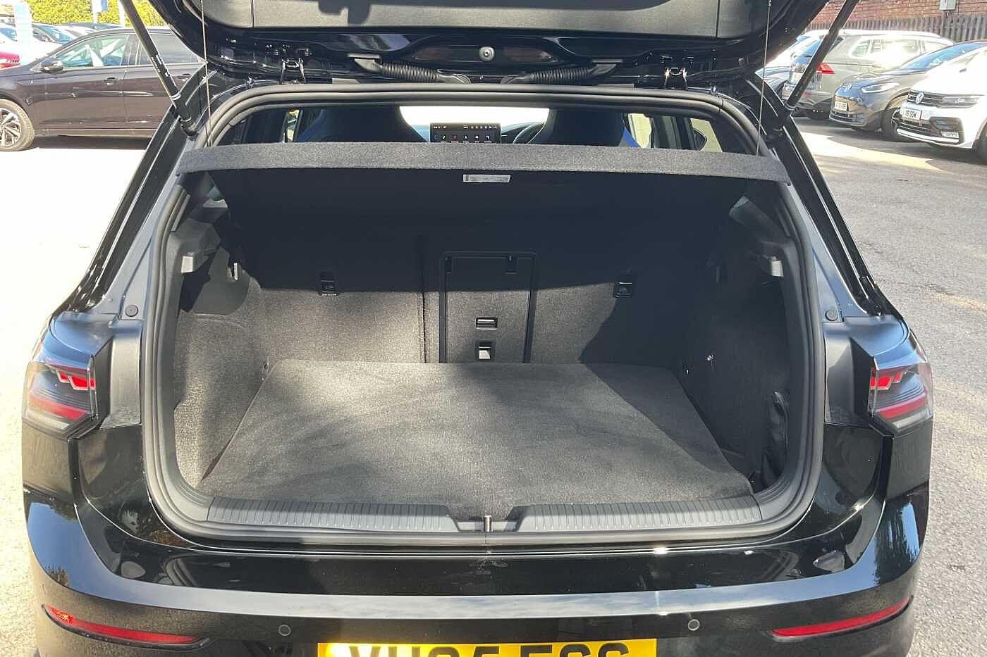 Used Volkswagen Golf 2025 for sale - 76086115: Photo 12