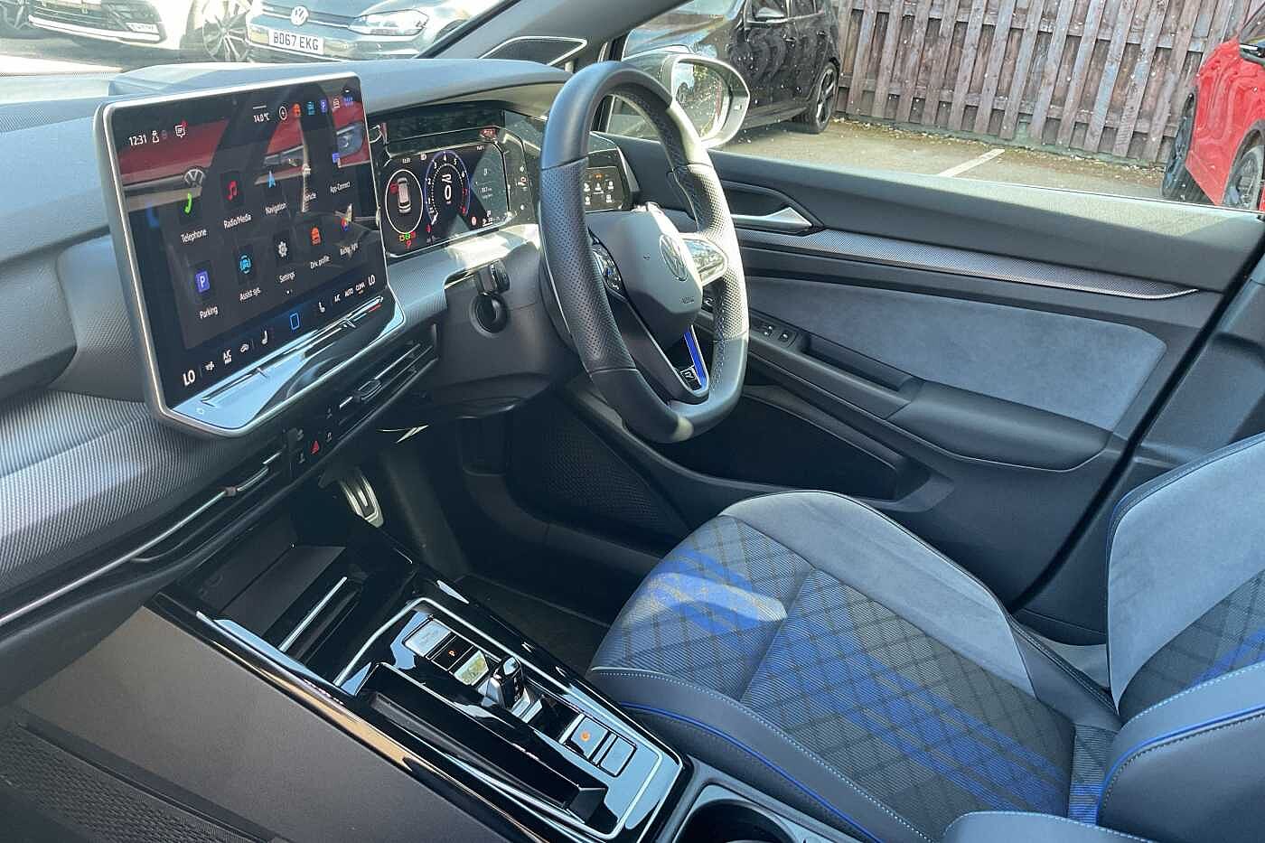 Used Volkswagen Golf 2025 for sale - 76086115: Photo 2