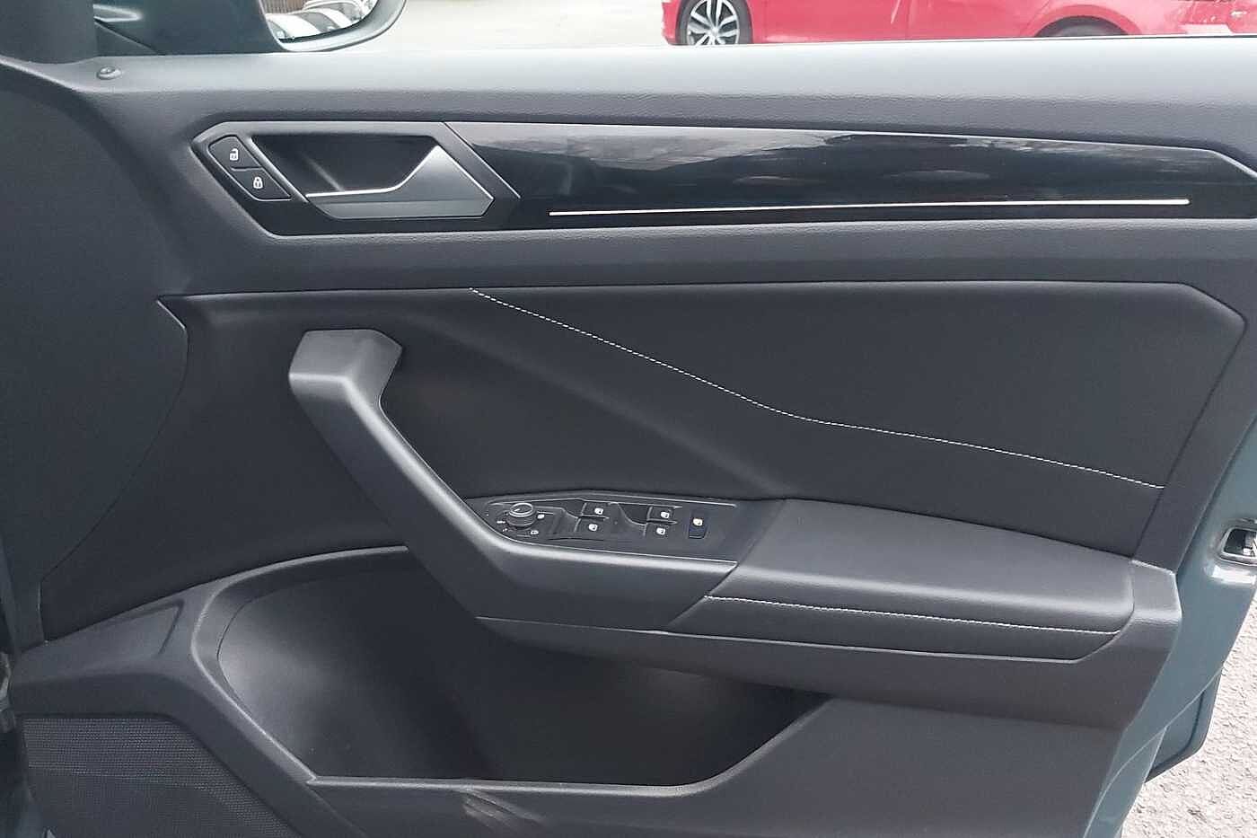 Used Volkswagen T-Roc 2023 for sale - 76837796: Photo 20