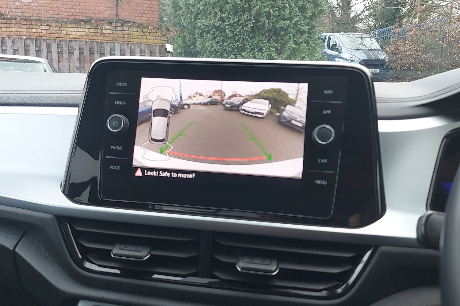 Used Volkswagen T-Roc 2024 for sale - 77397107: Photo 11