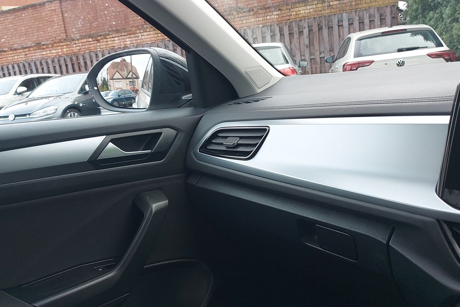 Used Volkswagen T-Roc 2024 for sale - 77397107: Photo 14